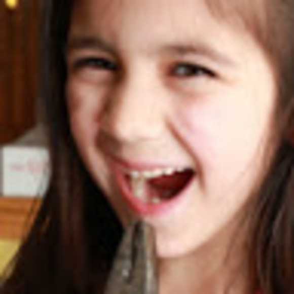 Meet your Posher, Cristina - Picture 1 of 1